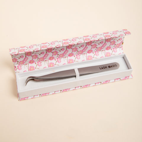 SAKURA VOLUME TWEEZERS (read description)